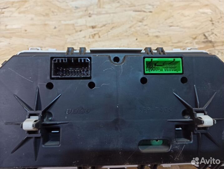 Панель приборов Suzuki Liana 4WD