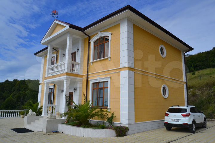 Дом 215 м² на участке 24,4 сот.