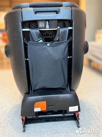 Britax Romer Advansafix i-size