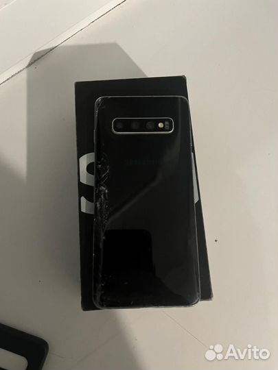 Samsung Galaxy S10, 8/128 ГБ