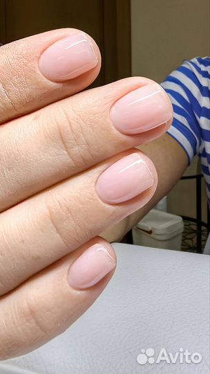 Мастер маникюра и педикюра