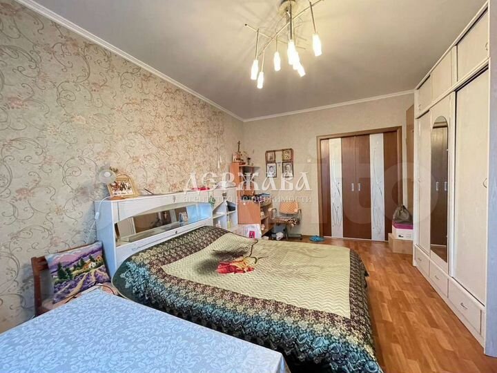 3-к. квартира, 64 м², 3/9 эт.