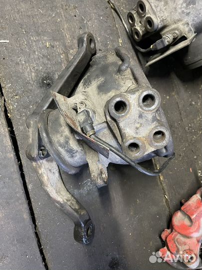 Кулаки G-class W-463