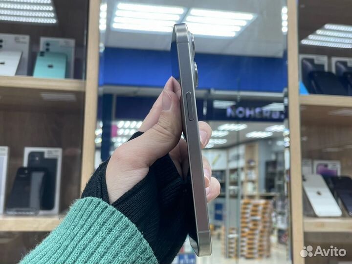 iPhone 15 Pro, 256 ГБ