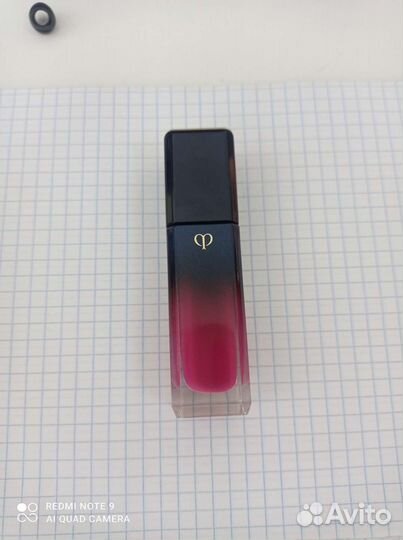 Clean de peau. Жидкая помада с глянцевым сиянием