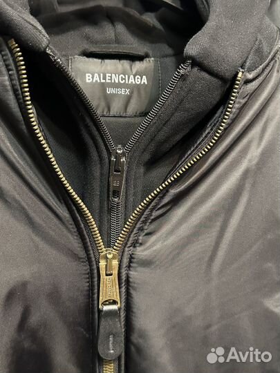 В наличии Balenciaga All-in bomber