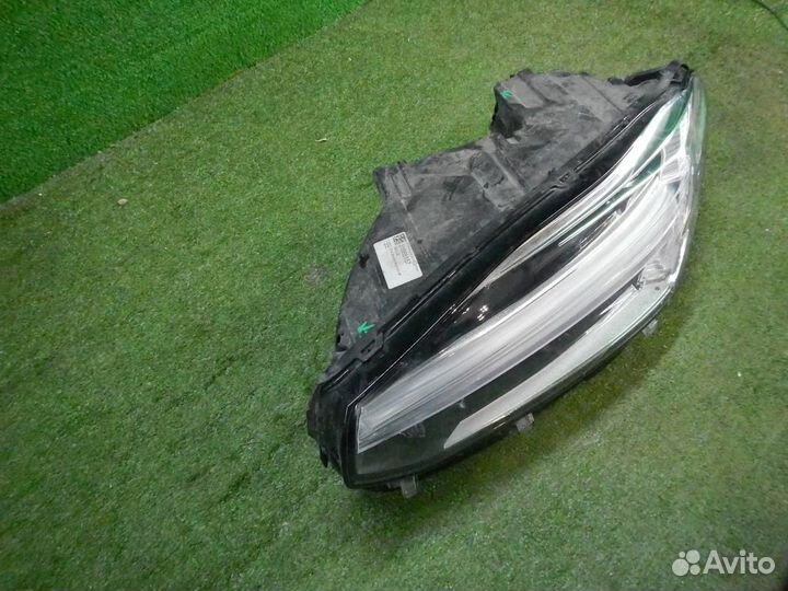 Фара левая Volvo XC90