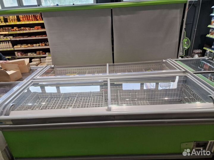 Морозильный ларь, стеллаж