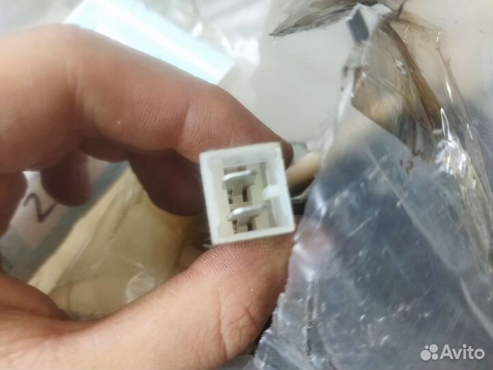 Стеклоподъемник ваз-21100 задний правый (короткий