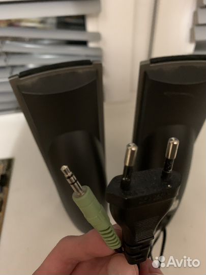 Компьютерные колонки Genius