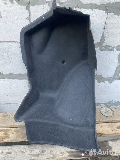 Обшивка багажника правая Hyundai i40