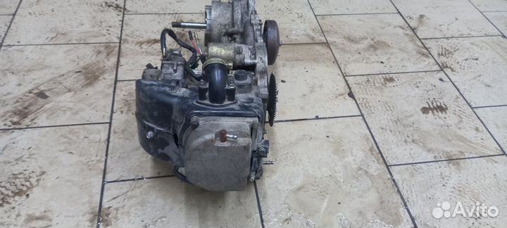 Двигатель в сборе на скутер 139qmb 80кубов