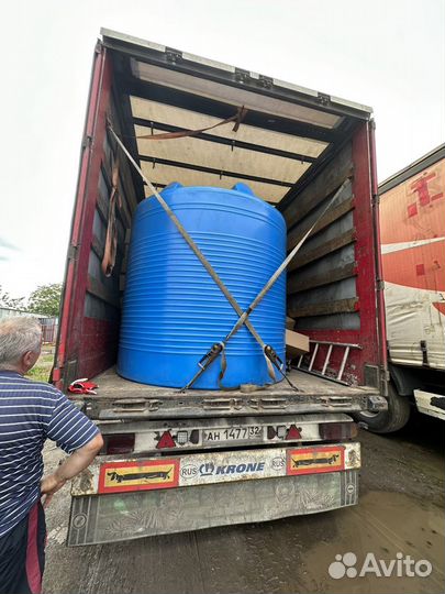 Емкость для воды пластиковая