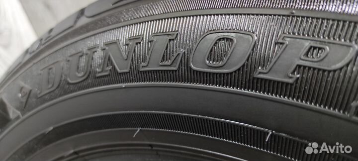 Dunlop Enasave RV504 215/60 R17