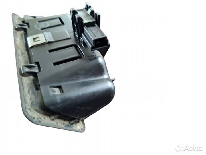 Выключатель багажной двери Bmw