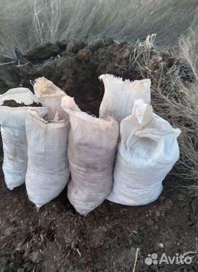 Перегной, навоз в мешках