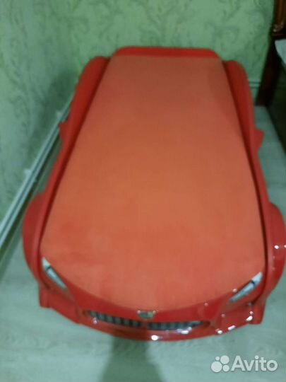 Детская кровать машинка, без подсветки спальное ме