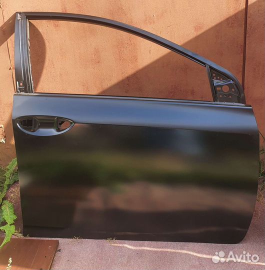 Toyota corolla дверь передняя правая
