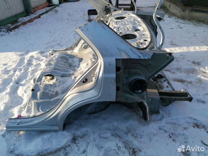 Крыло тойота карина