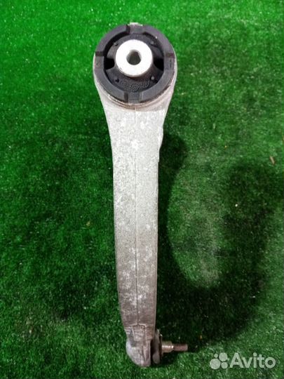 Рычаг подвески верхний передний правый