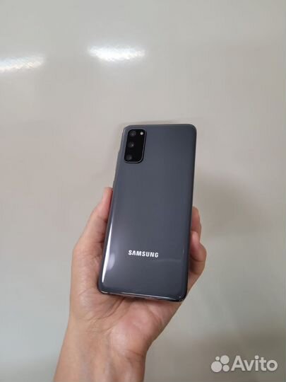 Samsung Galaxy S20, 8/128 ГБ