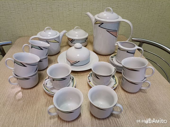 Чайно-кофейный сервиз ГДР на 10 персон, 25 предм