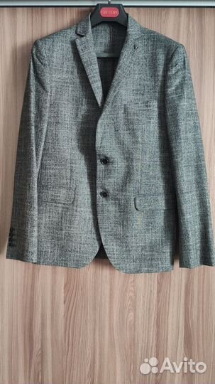 Костюм тройка