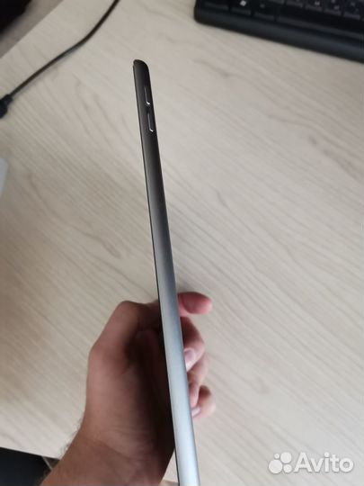 iPad 2018 6gen 32gb wifi