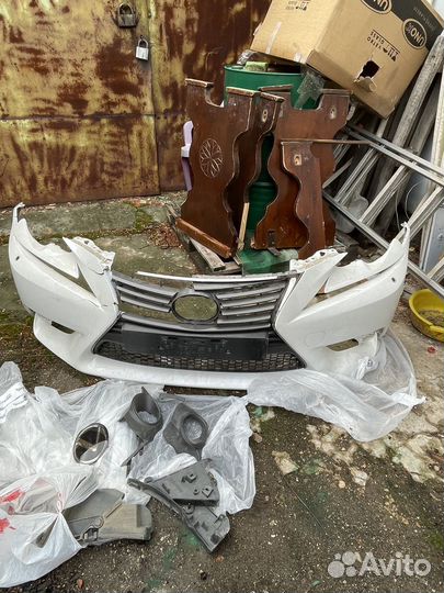 Бампер передний на lexus is 250 3 поколение