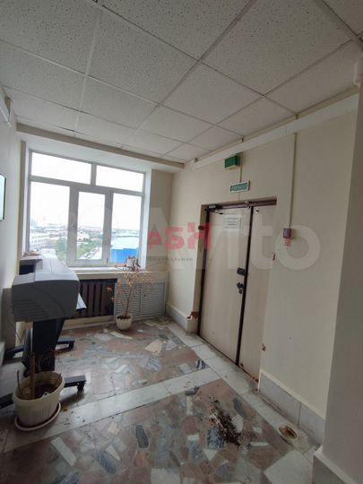 Офисное - весь этаж. тмн