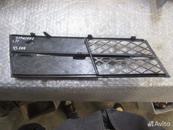 Решетка в бампер левая BMW 5-serie F10/F11 2009-20