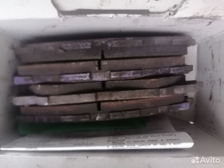 Тормозные колодки передние toyota corolla 150