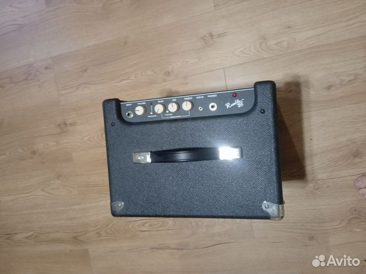 Басовый комбоусилитель fender rumble 25 combo (V3)