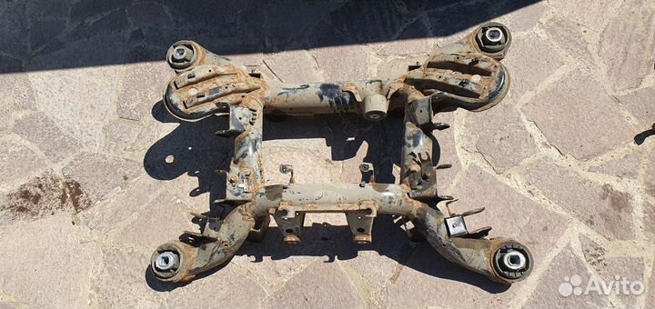 Подрамник Задний Range Rover Vogue 3 III L322