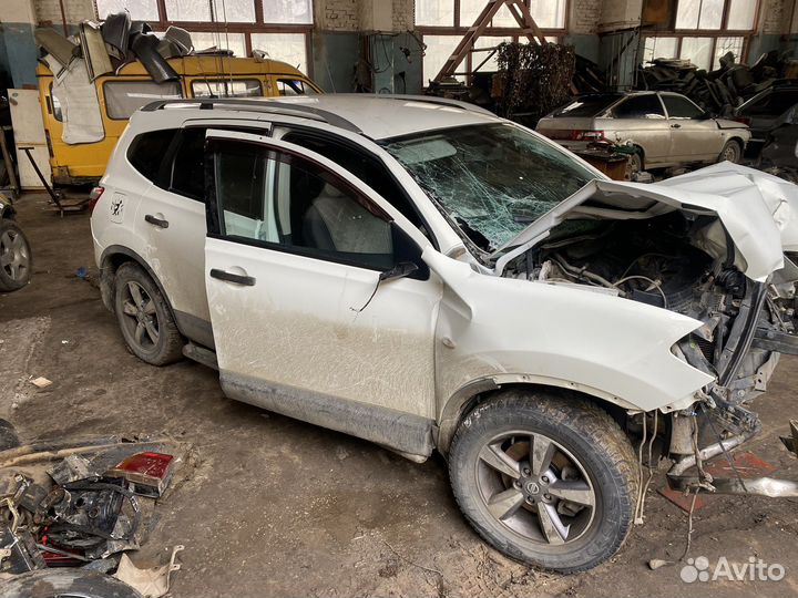 В полном разборе Nissan qashqai +2 рестайлинг 2010