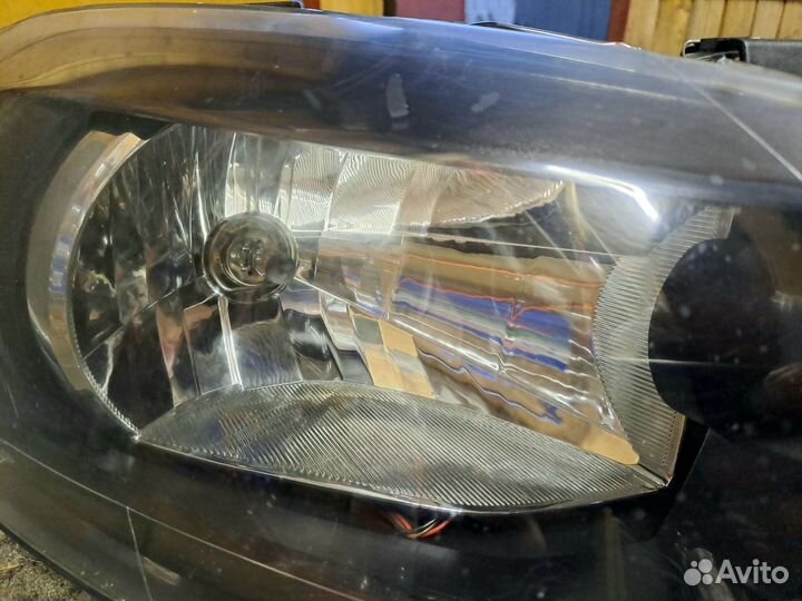 Фары Volkswagen Polo sedan