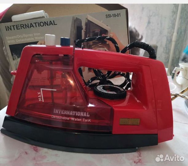 Новый утюг с отпаривателем