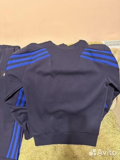 Спортивный костюм Adidas