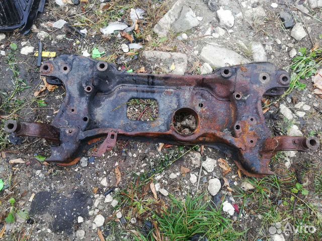 Подрамник передний Шкода Йети