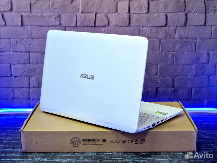 Ноутбук Asus i3 8гб SSD 500гб Geforce FHD