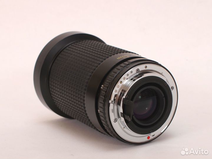 На Pentax, Cosina 28-200 mm f 3.5-5.6 MC Macro