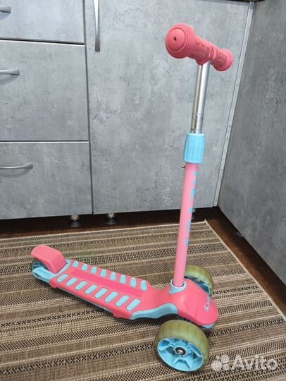 Самокат 3х колесный