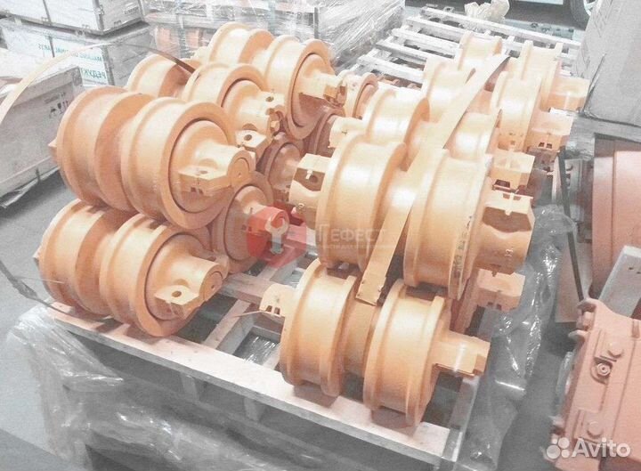 Каток поддерживающий Volvo EC360bnlc 14520608