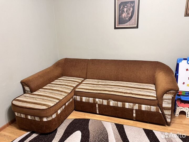 Угловой диван