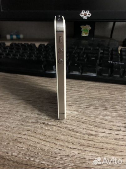 iPhone 4S, 16 ГБ