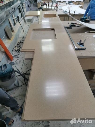 Столешница из искусственного камня