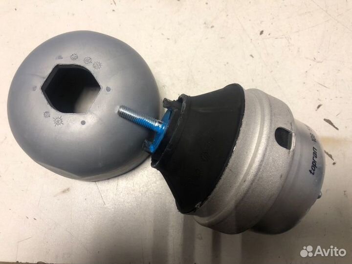 Опора двигателя Audi A6 C5 1997-2004