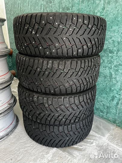 Toyo Observe Ice-Freezer 235/45 R18 98T