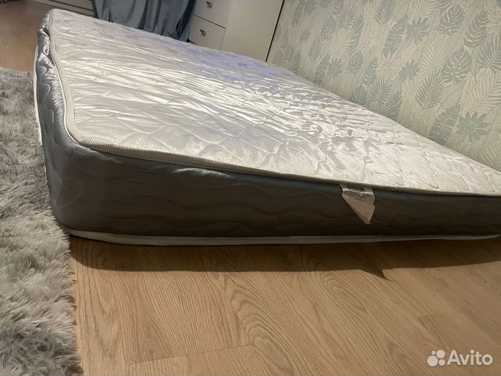 Матрас 160х200 бу