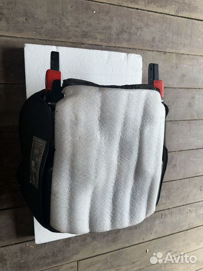 Детское автокресло,бустер с креплением isofix,бу